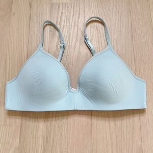BUY 1 GET 1 FREE Victoria’s Secret tshirt lightly lined wireless light blue bra